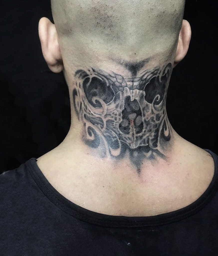 amazing black and grey tattoo