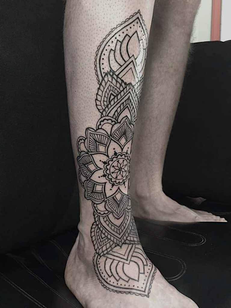 amazing leg mandala tattoo