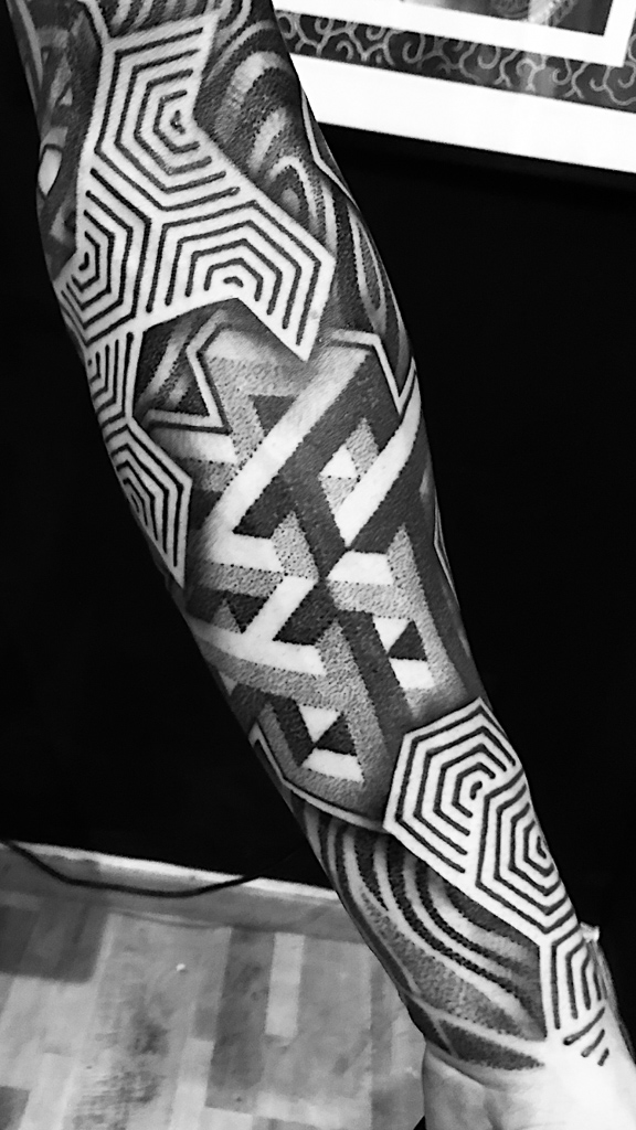 kool geometric tattoo