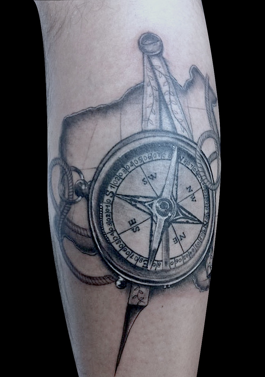 Compass-Flowers-Dream-Catcher-Orlando-kaleidoscope-tattoo